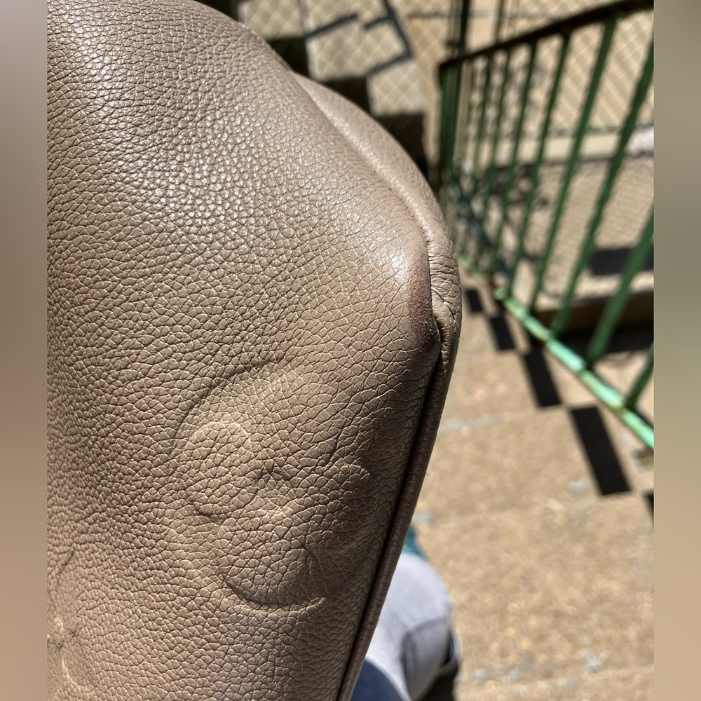 Louis Vuitton Grand Palais Dove Empreinte Embossed Monogram - Picture 13 of 15
